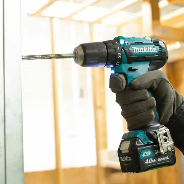 Makita Akku-Bohrschrauber DF333DSAL1 + ML106, 12V Max., Mit Akku-Handstrahler 3